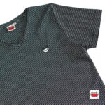 แตงโม (SUIKA) – เสื้อแตงโม ริ้วคอวีแขนสั้น ปักแตงโมตรงอกซ้าย สีดำ R.V-004